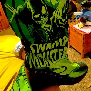 😍😻🥰💯Goth style worn twice wedge heels/ boots